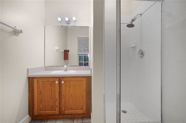 Image No.10-3 Bed House for sale