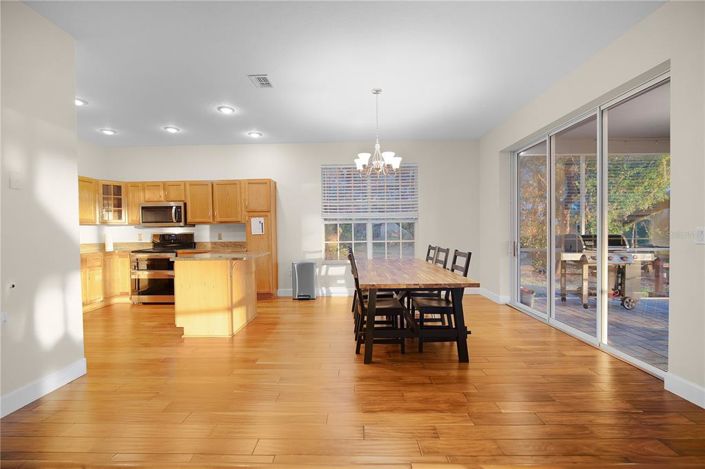 Image No.18-3 Bed House for sale