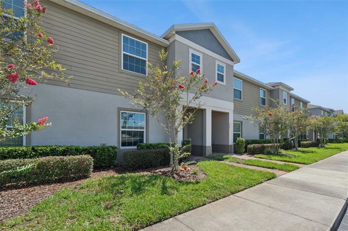 Image No.2-3 Bed Townhouse for sale