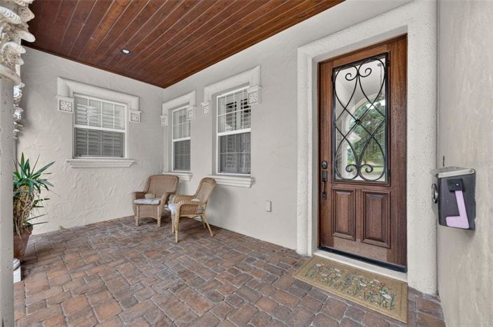 Image No.3-4 Bed House for sale
