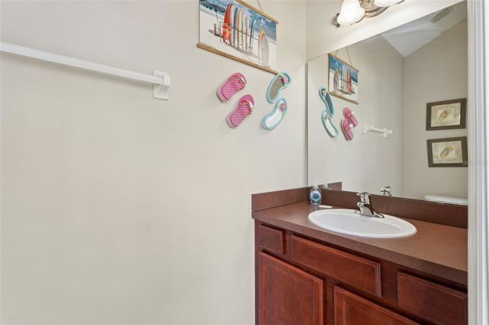 Image No.34-6 Bed House for sale