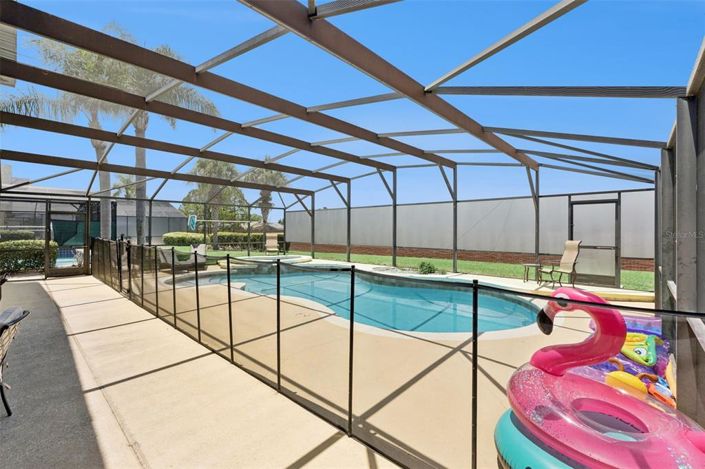 Image No.47-6 Bed House for sale