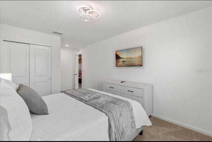 Image No.28-5 Bed Townhouse for sale