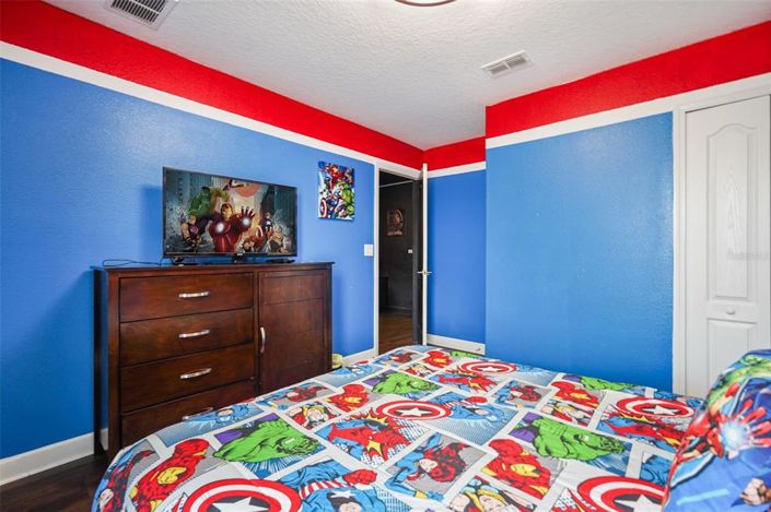 Image No.27-6 Bed House for sale