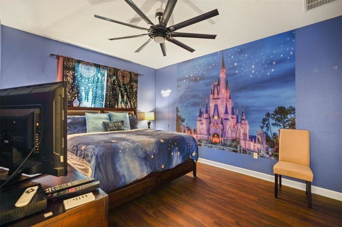 Image No.34-6 Bed House for sale