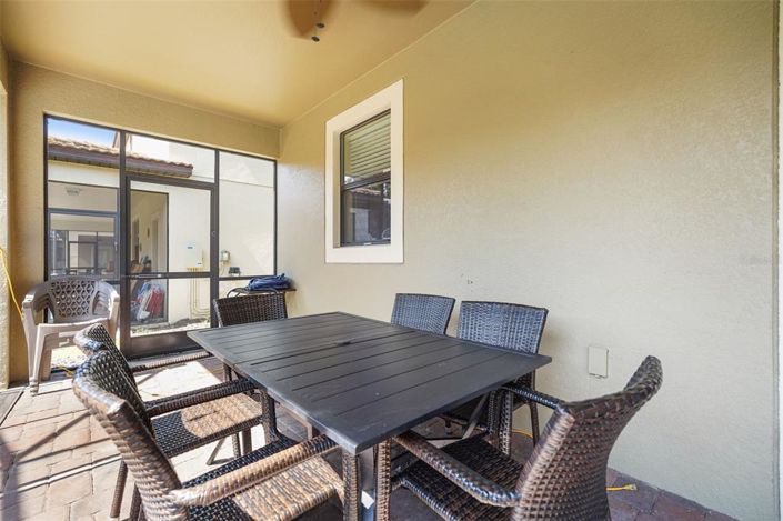 Image No.39-6 Bed House for sale