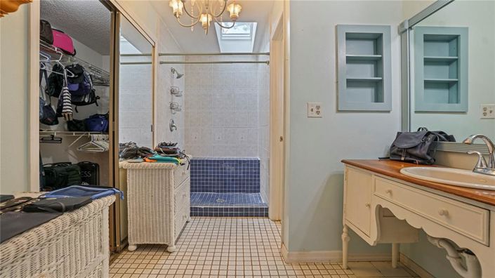 Image No.16-3 Bed House for sale