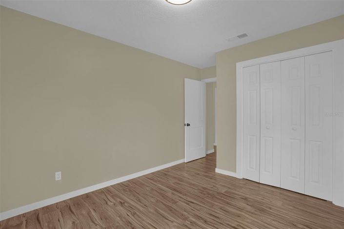 Image No.18-3 Bed House for sale