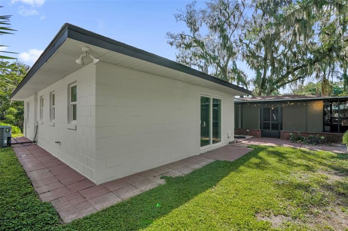 Image No.28-3 Bed House for sale