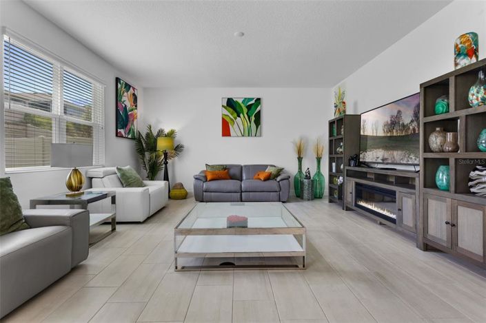 Image No.7-5 Bed House for sale