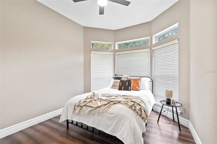 Image No.41-4 Bed House for sale
