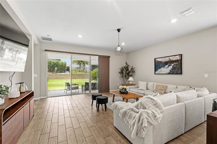 Image No.16-4 Bed House for sale