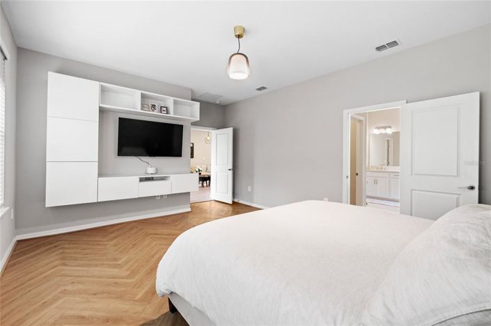 Image No.24-4 Bed House for sale