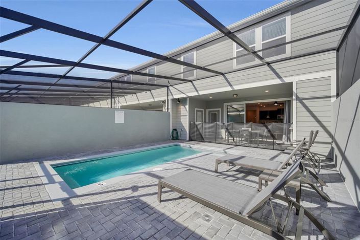 Image No.48-5 Bed Townhouse for sale