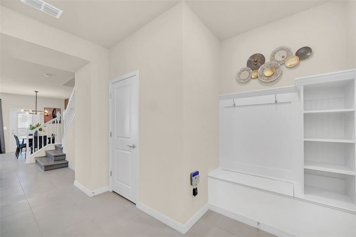 Image No.6-5 Bed Townhouse for sale