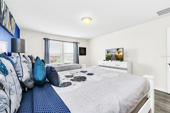 Image No.24-5 Bed Townhouse for sale