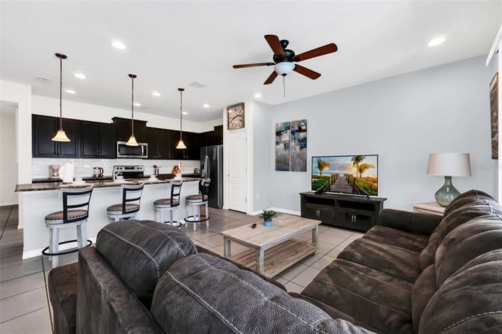Image No.5-5 Bed Townhouse for sale