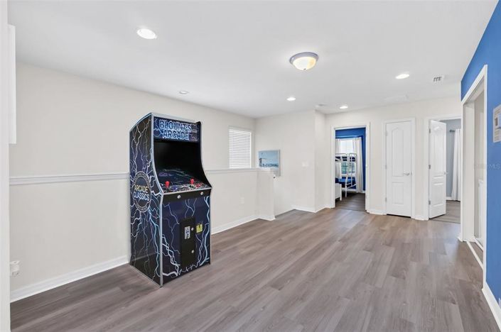 Image No.9-5 Bed Townhouse for sale