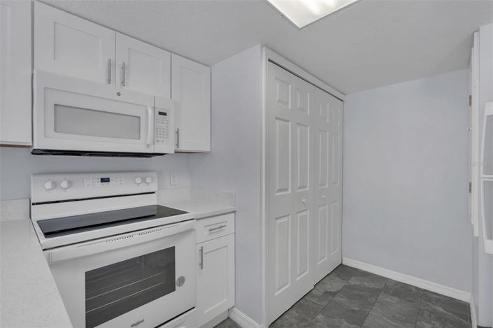 Image No.21-3 Bed Townhouse for sale