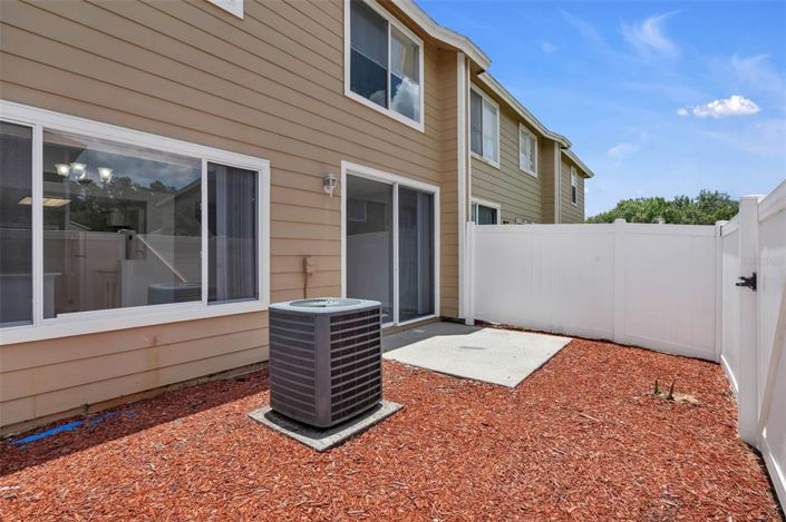 Image No.42-3 Bed Townhouse for sale