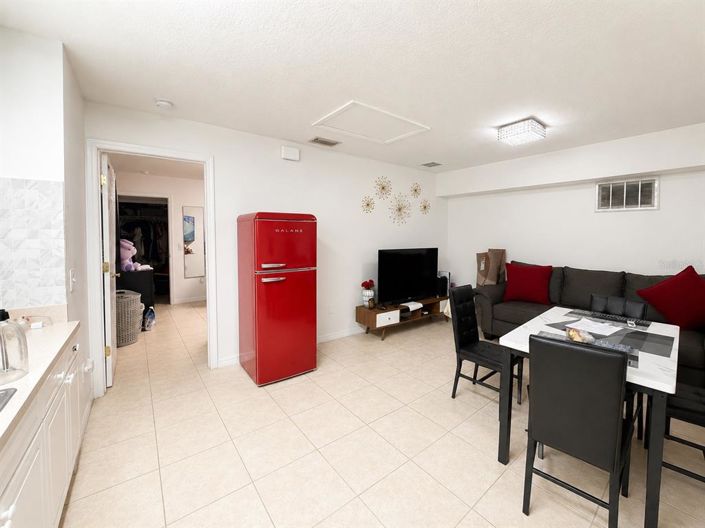 Image No.45-3 Bed Townhouse for sale