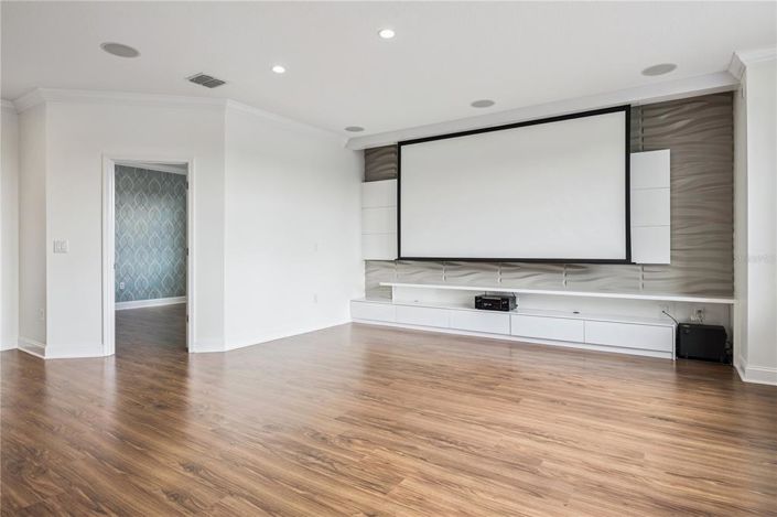 Image No.31-5 Bed House for sale