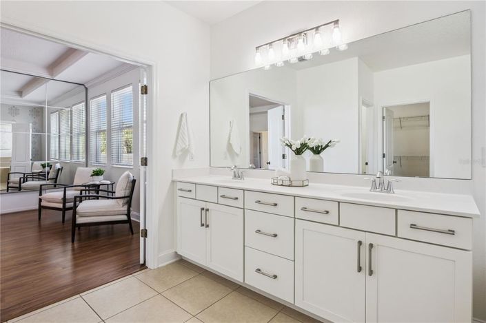 Image No.38-5 Bed House for sale