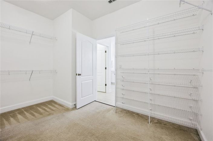 Image No.40-5 Bed House for sale