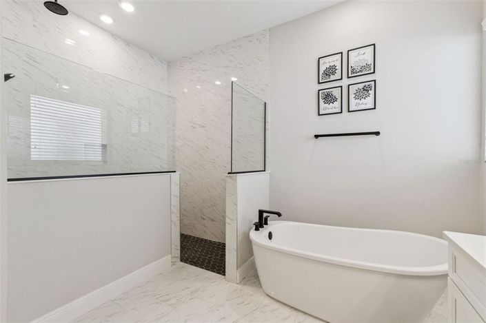 Image No.37-4 Bed House for sale