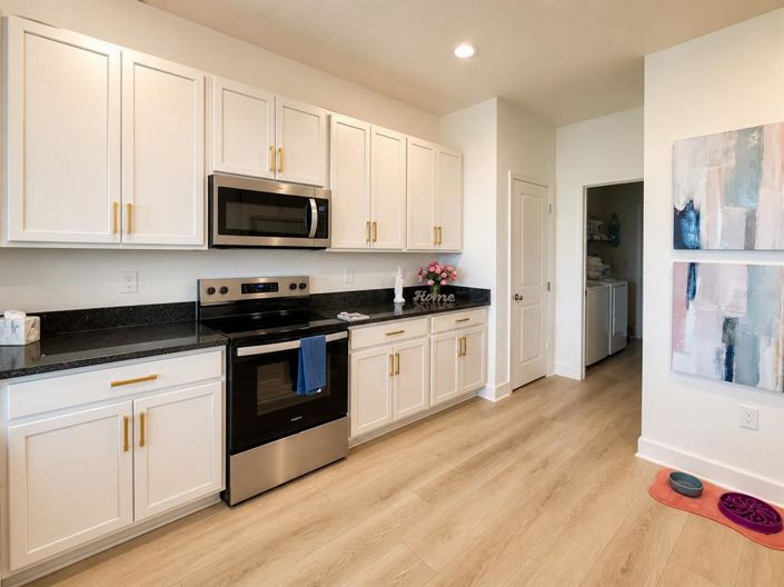 Image No.4-5 Bed House for sale