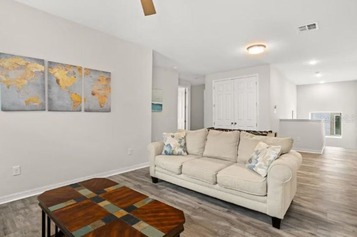 Image No.18-9 Bed House for sale