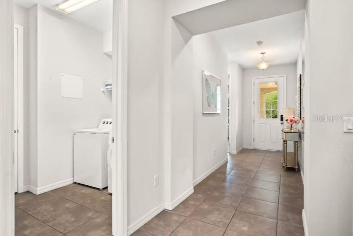 Image No.4-9 Bed House for sale