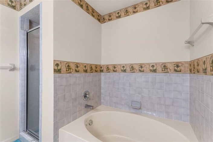 Image No.26-4 Bed House for sale