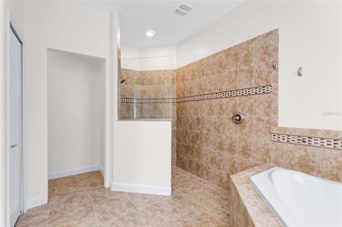 Image No.27-4 Bed House for sale