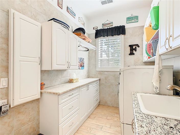 Image No.53-3 Bed House for sale