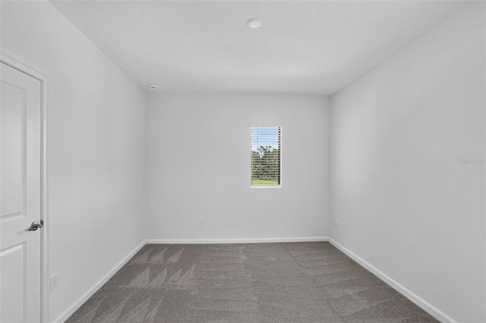 Image No.28-12 Bed House for sale