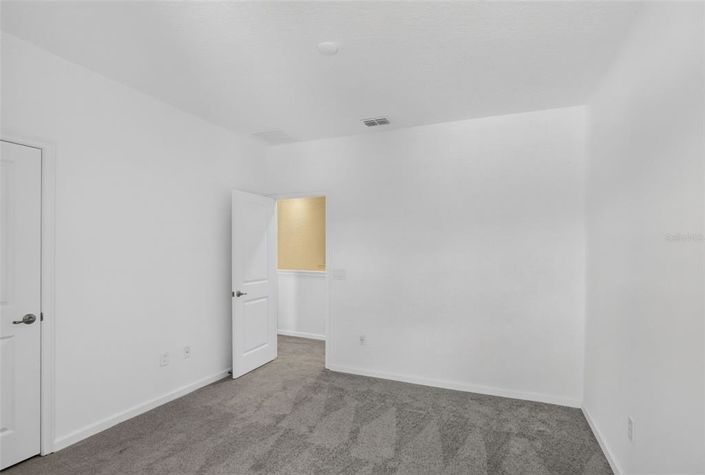 Image No.40-12 Bed House for sale