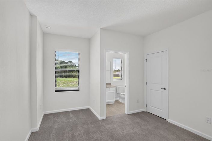 Image No.41-12 Bed House for sale