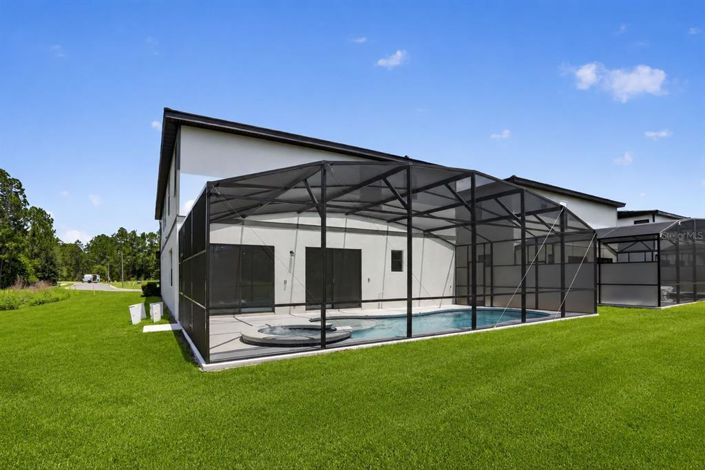 Image No.5-12 Bed House for sale