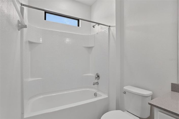 Image No.52-12 Bed House for sale
