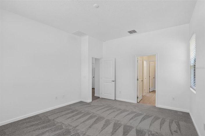 Image No.53-12 Bed House for sale