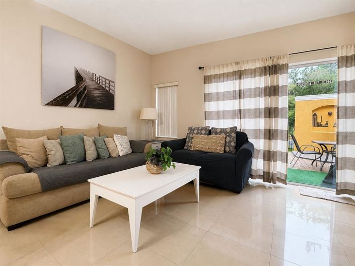 Image No.3-3 Bed Townhouse for sale