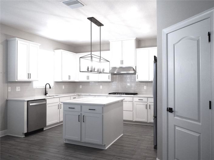 Image No.31-3 Bed House for sale