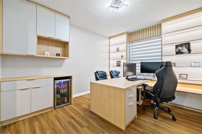 Image No.19-5 Bed House for sale