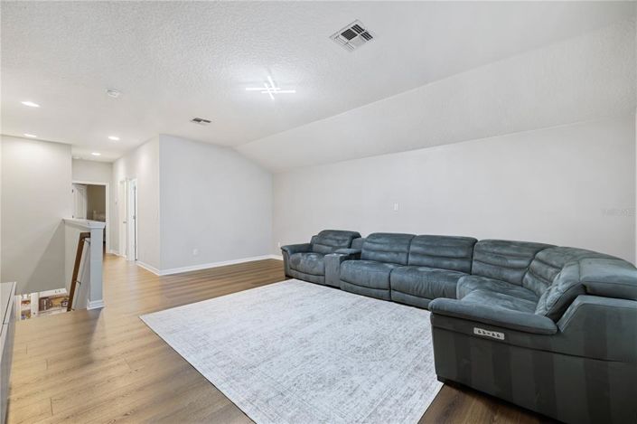 Image No.55-5 Bed House for sale