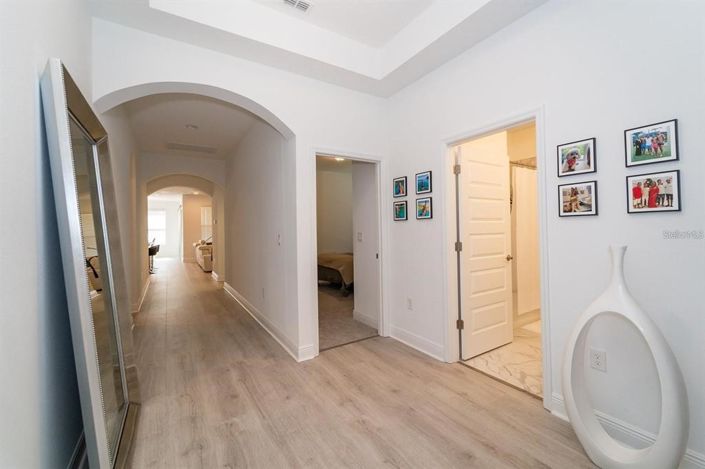 Image No.9-4 Bed House for sale