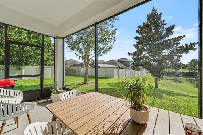 Image No.35-3 Bed Townhouse for sale