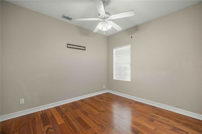 Image No.28-4 Bed House for sale