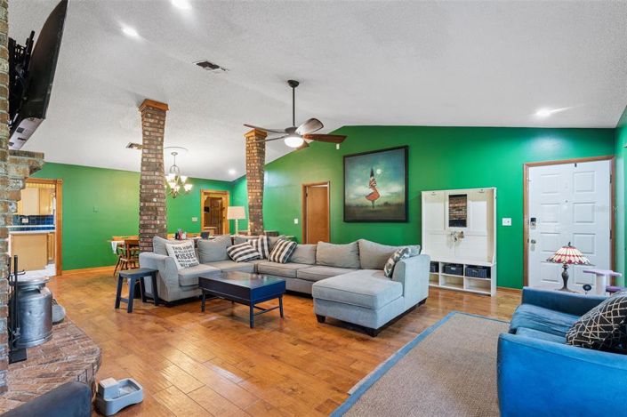 Image No.5-4 Bed House for sale