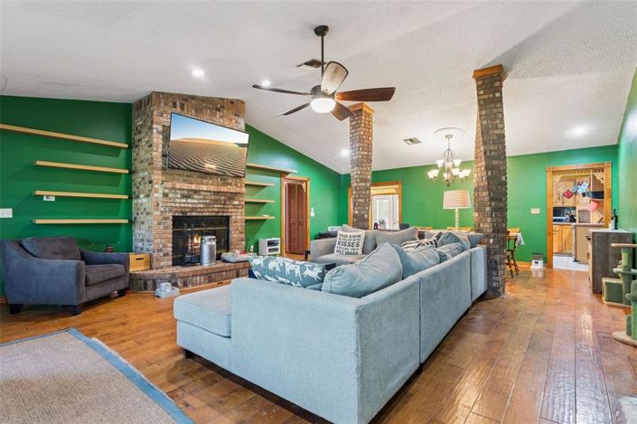 Image No.5-4 Bed House for sale